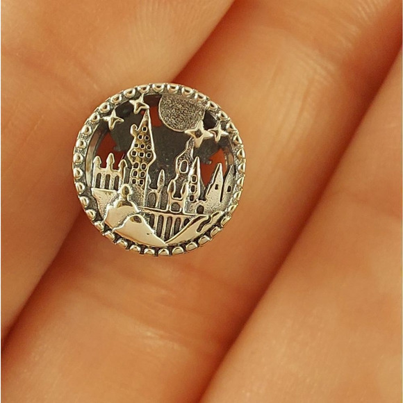 925 Silver Harry Potter Hogwarts Charm - Picture 5 of 9